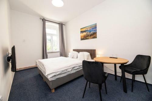 Hostal Pension Zvon