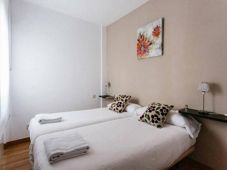 Apartamentos Se�orio De Haro 3000