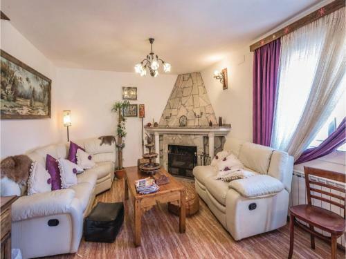 Holiday Home C/ronda Del Paradis