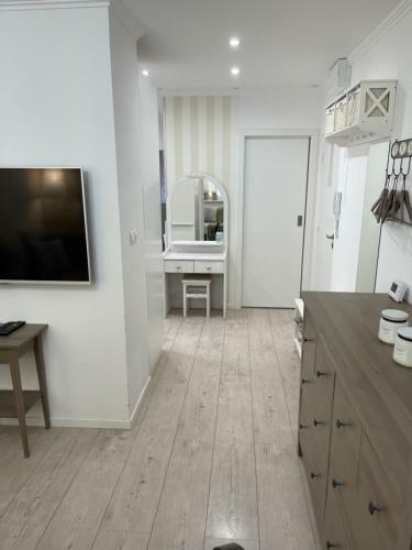Cosy Apartmant In Hodon�n