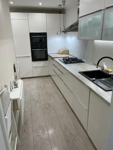 Cosy Apartmant In Hodon�n