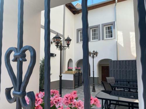 Sg Apartm�nov� D?m Ho?ice