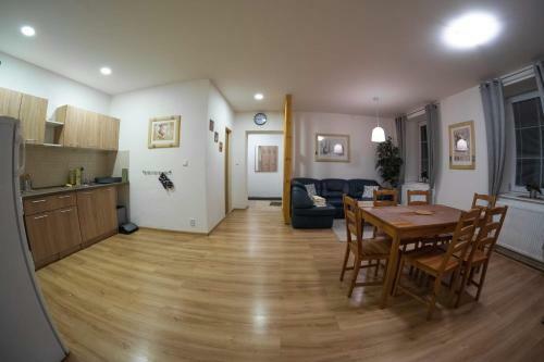 Apartm�n Star� ?kola