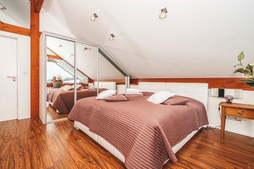Villa Orl� Hn�zdo 853
