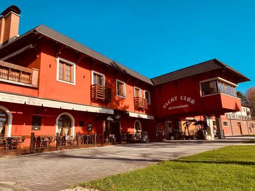 Hotel Resort Maj�k