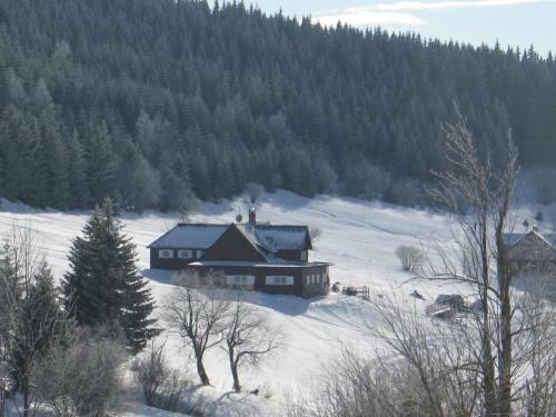 Hostal Horsk� Penzion ?ernava
