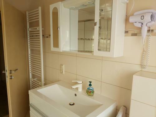 Apartamento Ferienwohnung Schneifelsicht
