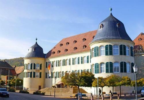 Apartamento Haus Waldblick - Ferienwohnung Sonnenpl�tzchen, Bad Bergzabern