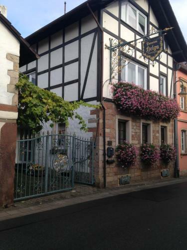 Hostal Pension Helga