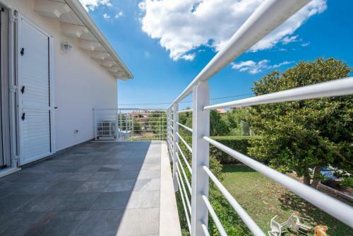 Apartamento Holiday Villa White