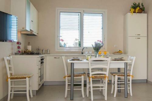 Apartamento Holiday Villa White