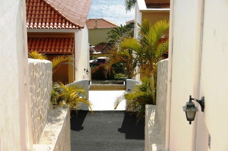 Apartamentos Y Bungalows Finca Col�n