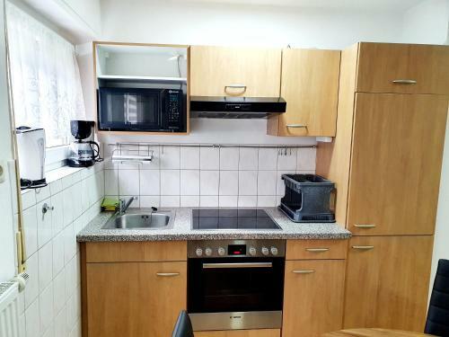 Drei Zimmer Apartment Am Rhein