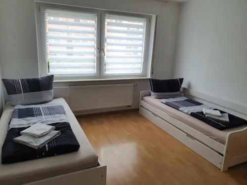 Drei Zimmer Apartment Am Rhein