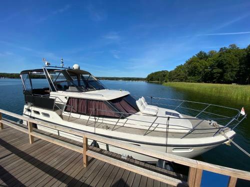 Luxusurlaub Auf Der Amavida Yacht / Scharm�tzelsee