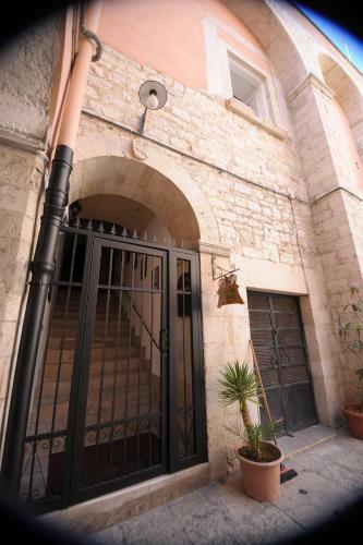 Hostal Saint Patrick Guest House