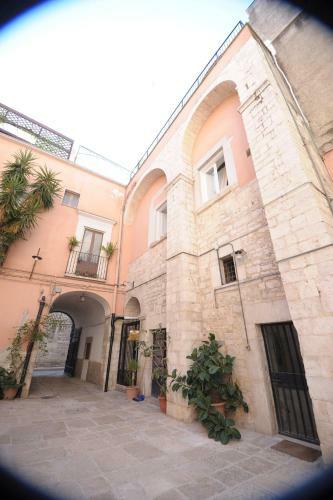 Hostal Saint Patrick Guest House