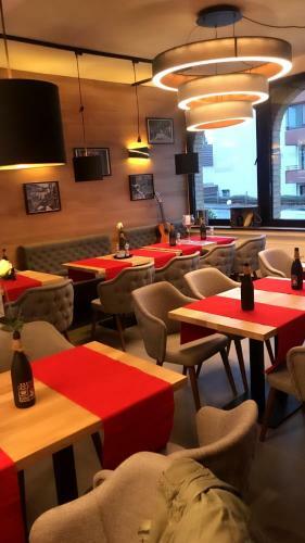 Hostal Hotel Und Pension Brunnenhof