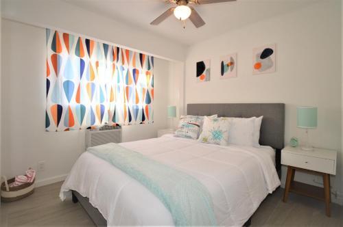The Cove Modern Retreat - All
