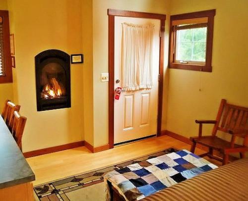 Apartamento Creekside Inn &; Resort
