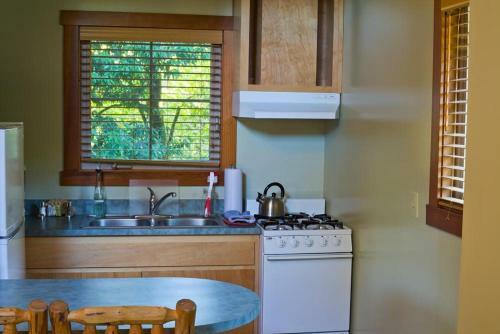 Apartamento Creekside Inn &; Resort