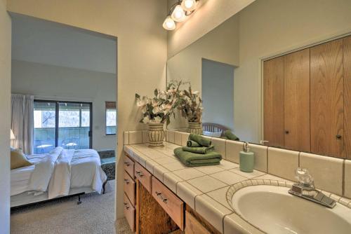 Cozy Groveland Townhome, Day Trip To Yosemite