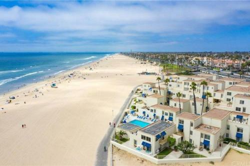 Apartamento 2br/2ba Condo On The Sand In Huntington Beach!