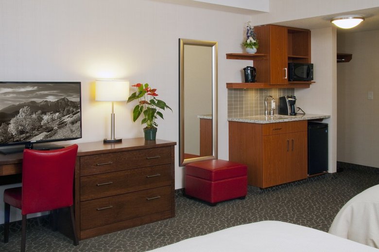 Hotel Amethyst Lodge