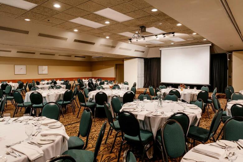 Hotel Sawridge Inn And Conference Centre