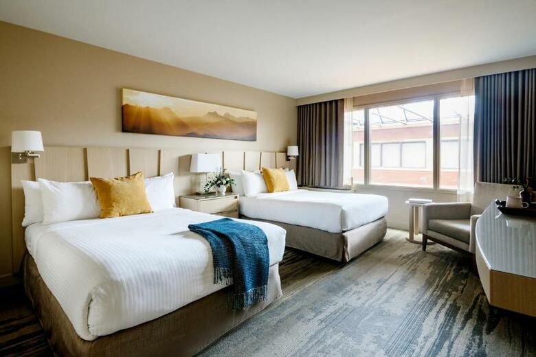 Hotel Sawridge Inn And Conference Centre