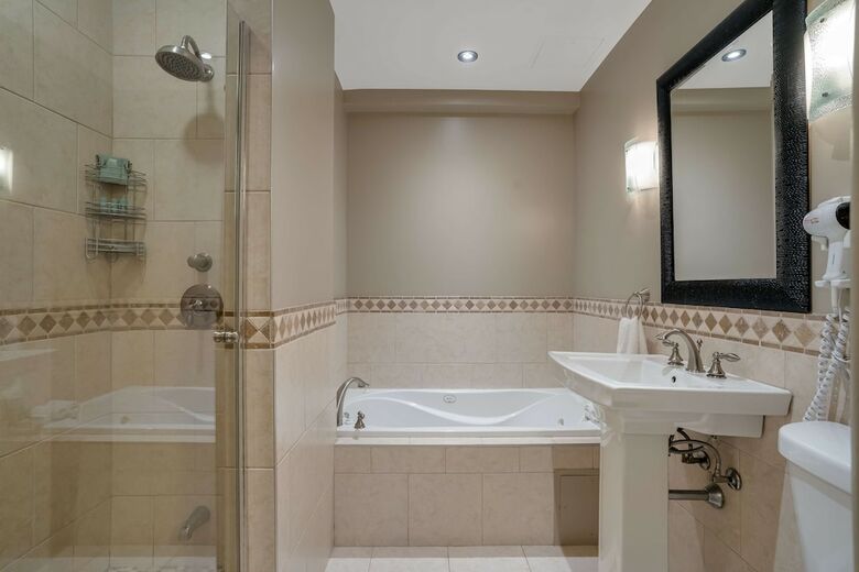 Best Western Ville Marie Hotel & Suite