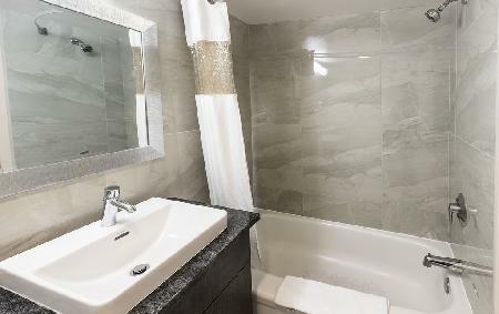Hotel Days Inn Montreal Downtown