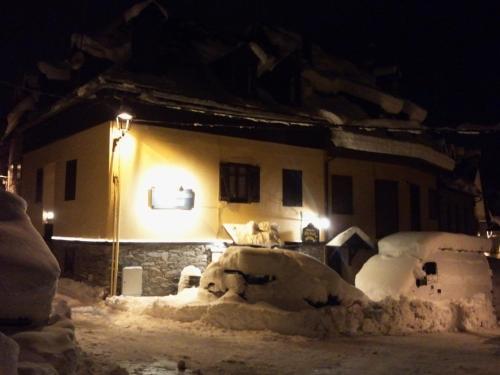 Hostal Fonda Eth Petit