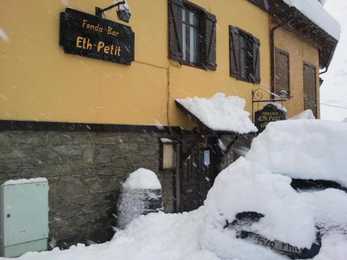 Hostal Fonda Eth Petit