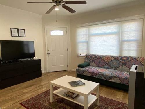 Apartamento Recently Remodeled Spacious Guesthouse - Perfect For Exploring Long Beach - Self Check-in Apts