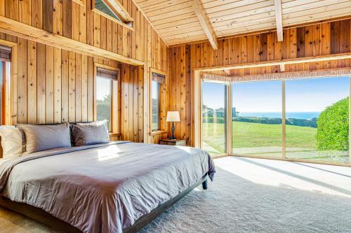 Oceanfront Casa