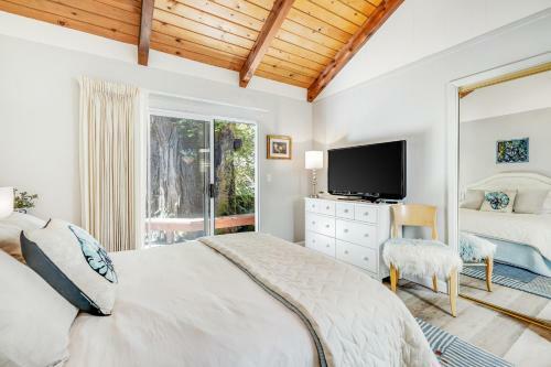 Surfwood Getaway