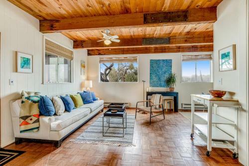 Captain Marco's Ocean View Retreat