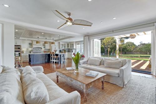 Montecito Luxe Home "location, Location, Location!!" Residence
