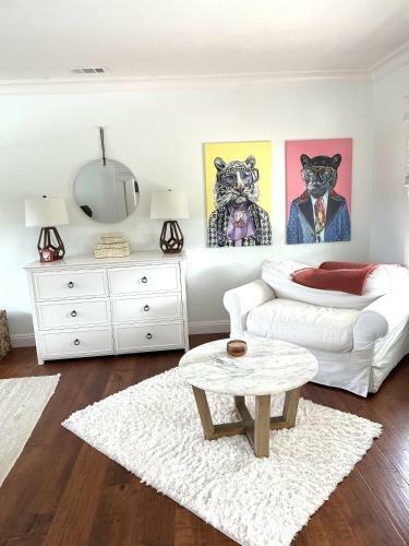Montecito Luxe Home "location, Location, Location!!" Residence