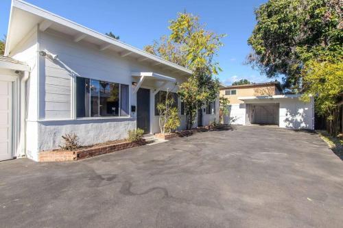 1668 California #1