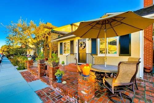 Coral Beach House