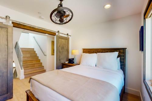 Luxury Balboa Home