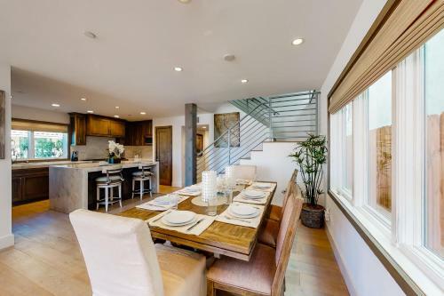 Luxury Balboa Home