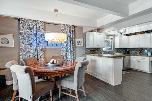 Cozy Beach Retreat