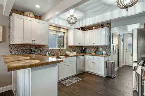 Cozy Beach Retreat