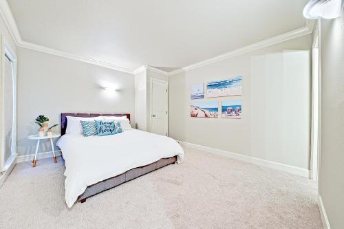 Balboa Pier House