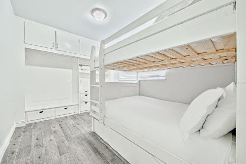 Balboa Duplex