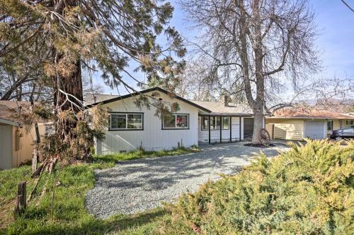 Gateway To Yosemite Home Chic Oakhurst Oasis