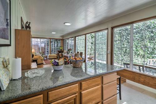 Apartamento Oakland Oasis With Shared Yard Pets Welcome!